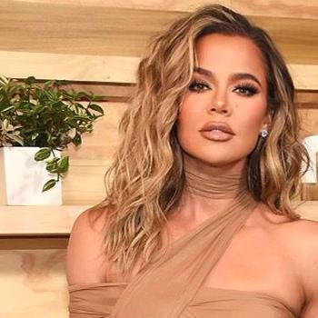 Хлоя Кардашьян демонстрирует своё тренированное тело в бикини и мотивирует заниматься спортом.