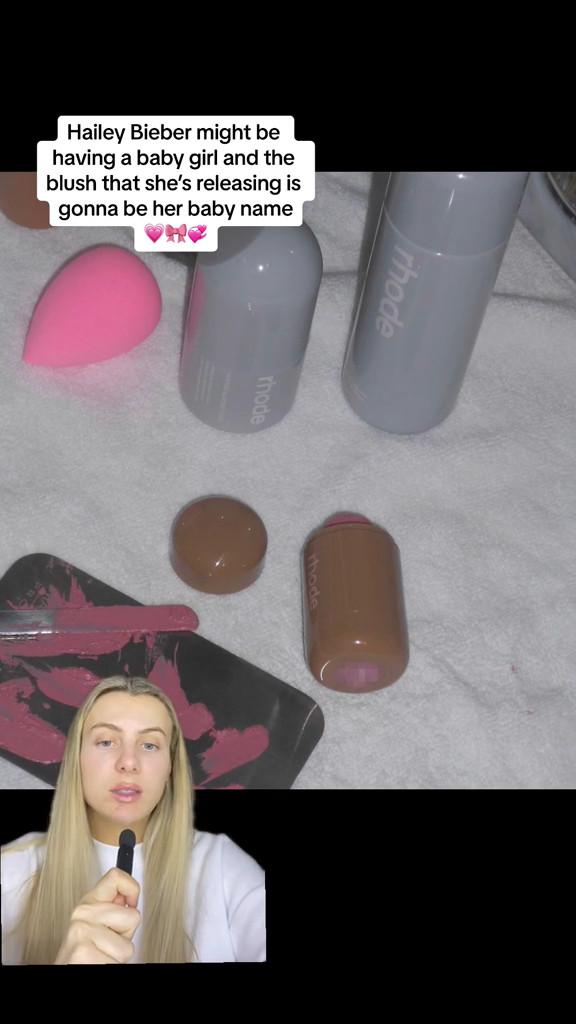 Хейли Бибер раскрыла пол своего ребенка? Хейли Бибер раскрыла пол своего ребенка?