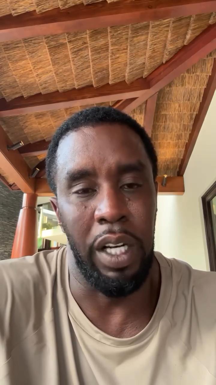 Пафф Дэдди избил своего бывшего партнера. Теперь он отвечает на обвинения Пафф Дэдди избил своего бывшего партнера. Теперь он отвечает на обвинения