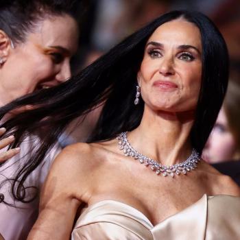 Деми Мур получила самые продолжительные овации в Каннах