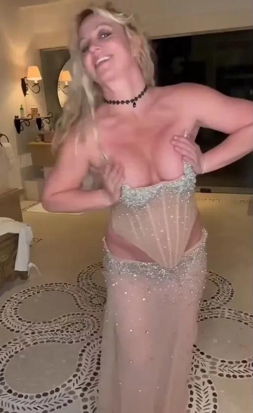 Бритни Спирс