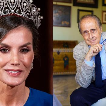 По Королеве Летиции нанесли еще один удар: в книге, говорится, что король Фелипе был «раздавлен и уничтожен» ее «неверностью»