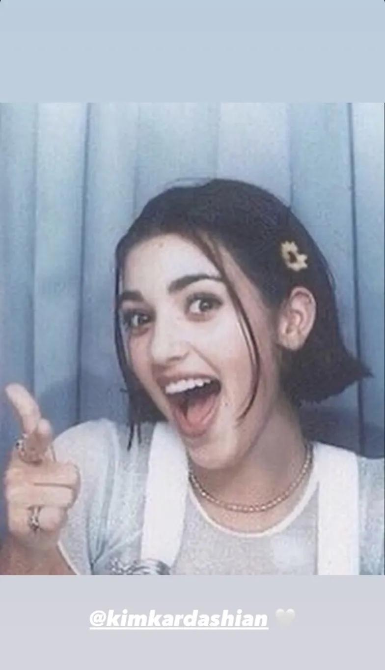 Ким Кардашьян показала фото из молодости. Вот как она выглядела до операции