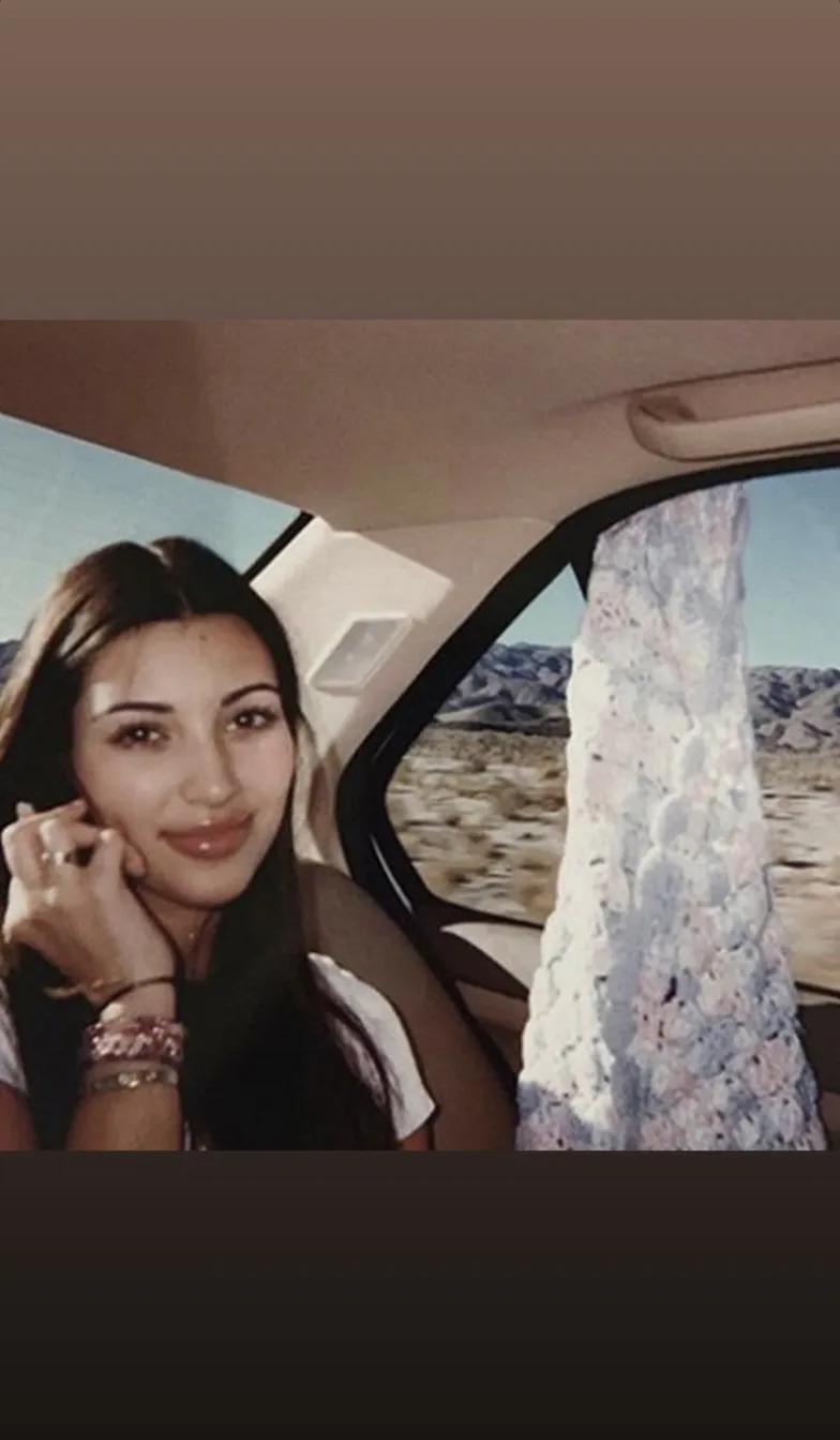 Ким Кардашьян показала фото из молодости. Вот как она выглядела до операции