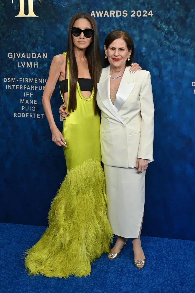 74-летняя Вера Вонг в коротком топе 74-летняя Вера Вонг в коротком топе