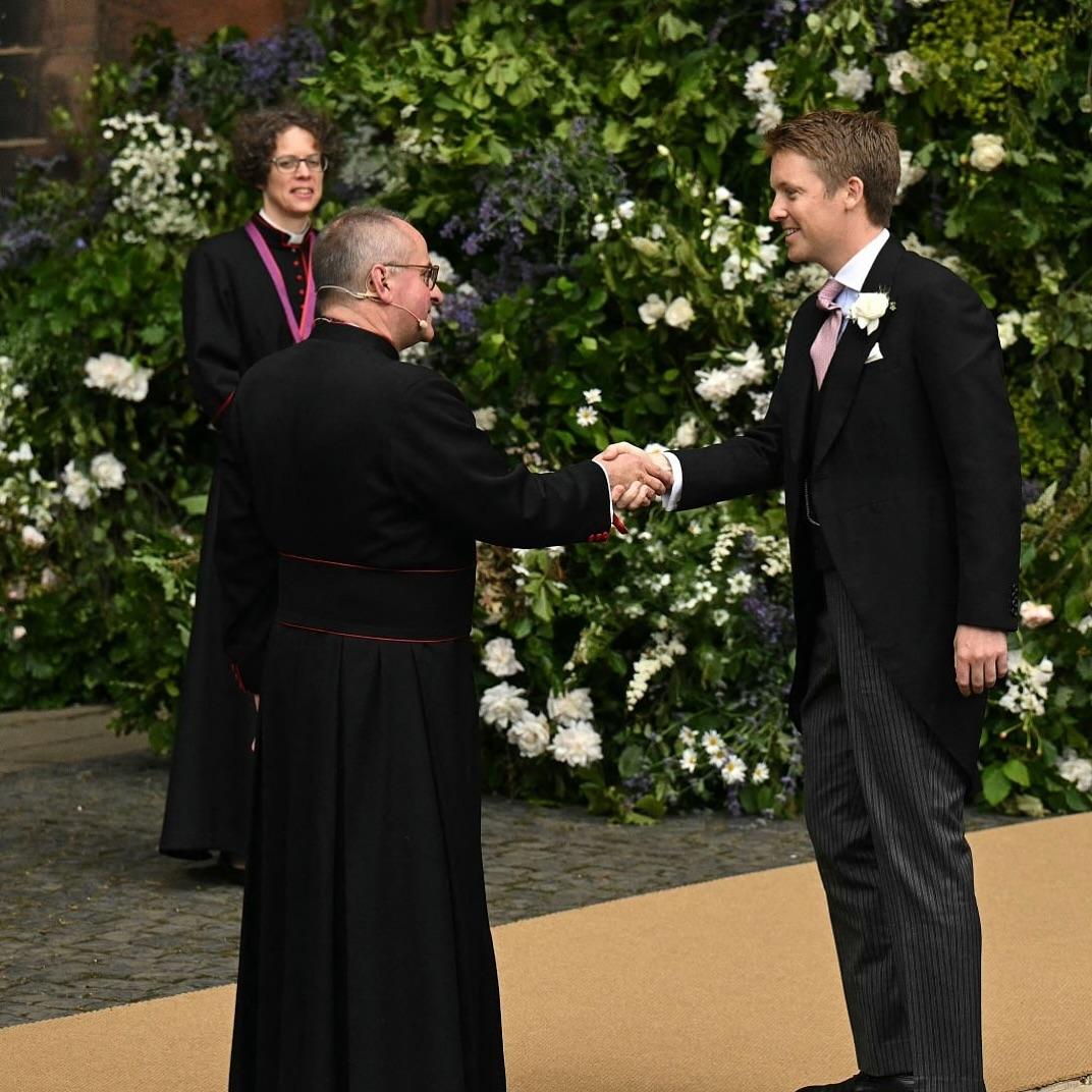 Свадьба герцога Вестминстерского. Принц Уильям появился без жены и брата Свадьба герцога Вестминстерского. Принц Уильям появился без жены и брата