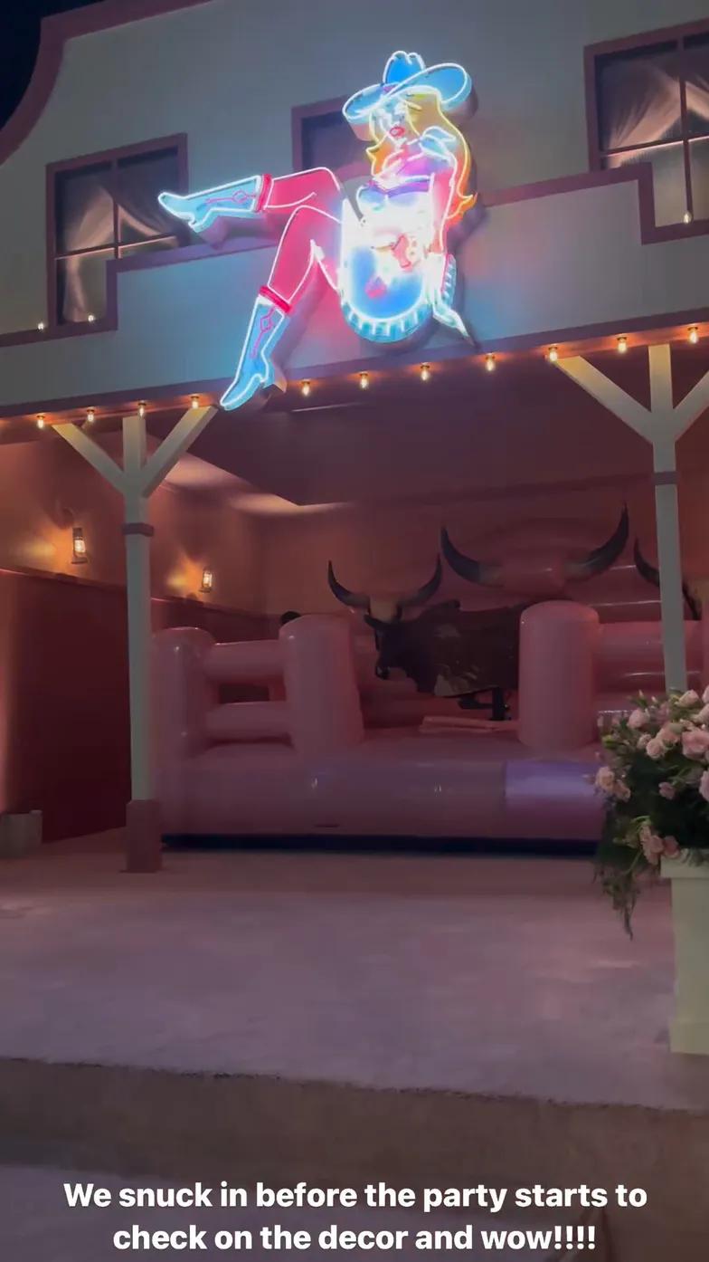 40-летие Хлои Кардашьян