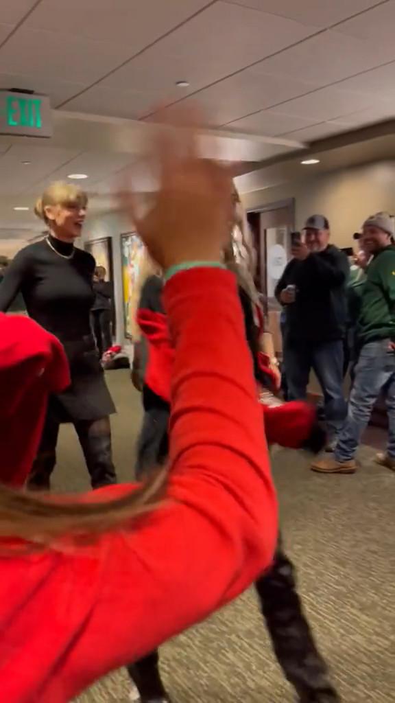 Тейлор Свифт концерт в Париже