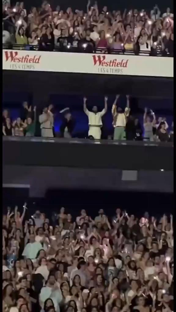 Тейлор Свифт концерт в Париже