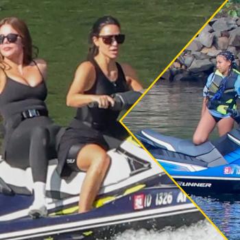 Хлоя и Ким Кардашьян катаются на водных мотоциклах. Также предоставили аттракционы для детей