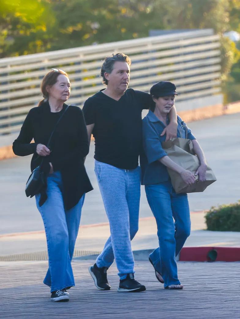 Последние фото Шеннен Доэрти