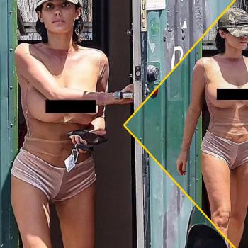 Бьянка Чензори демонстрирует свою голую грудь в прозрачном сетчатом топе