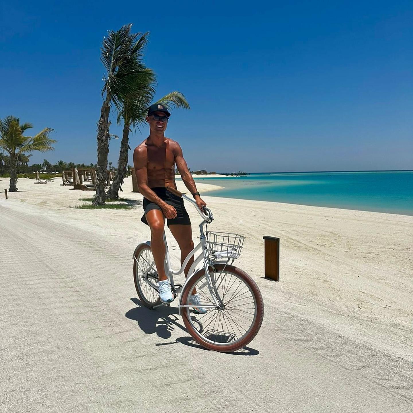 Криштиану Роналду и Джорджина Родригес на отдыхе