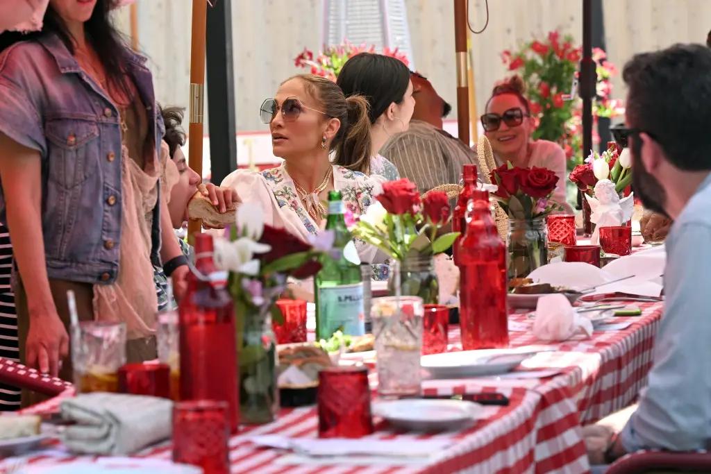 55-й день рождения Дженнифер Лопес