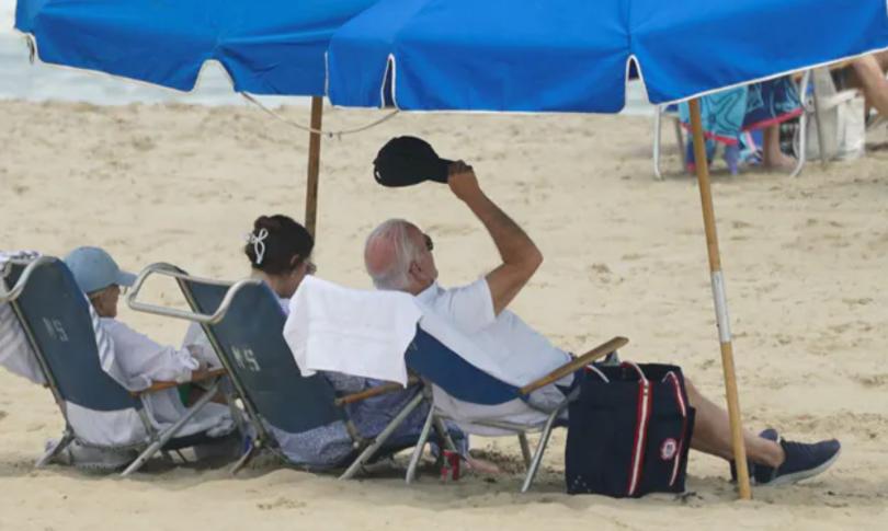 Джо Байдена «застали» отдыхающим на пляже