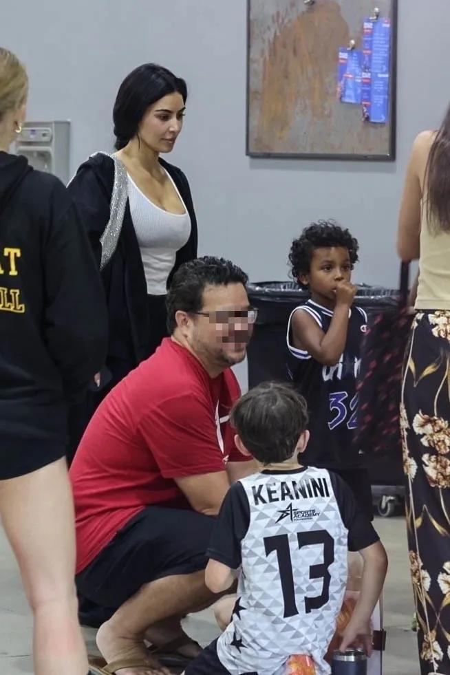 Ким Кардашьян без макияжа Ким Кардашьян без макияжа