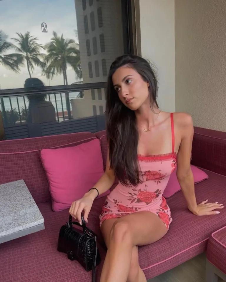 Бьянка Цензори c сестрой Бьянка Цензори c сестрой