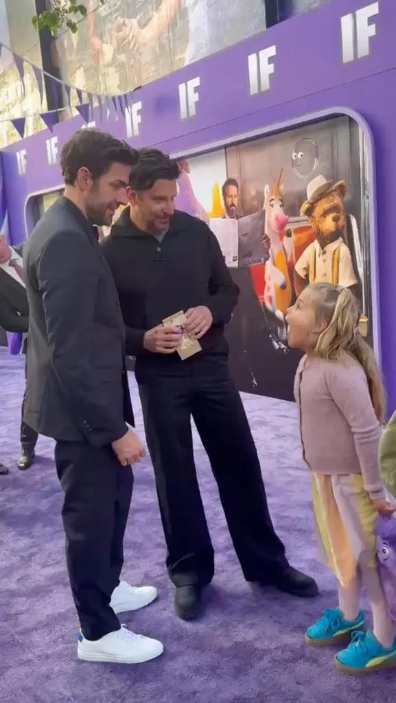 Брэдли Купер с дочерью, на премьере фильма Брэдли Купер с дочерью, на премьере фильма «If»