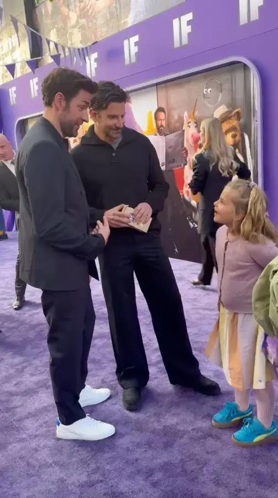 Брэдли Купер с дочерью, на премьере фильма Брэдли Купер с дочерью, на премьере фильма «If»