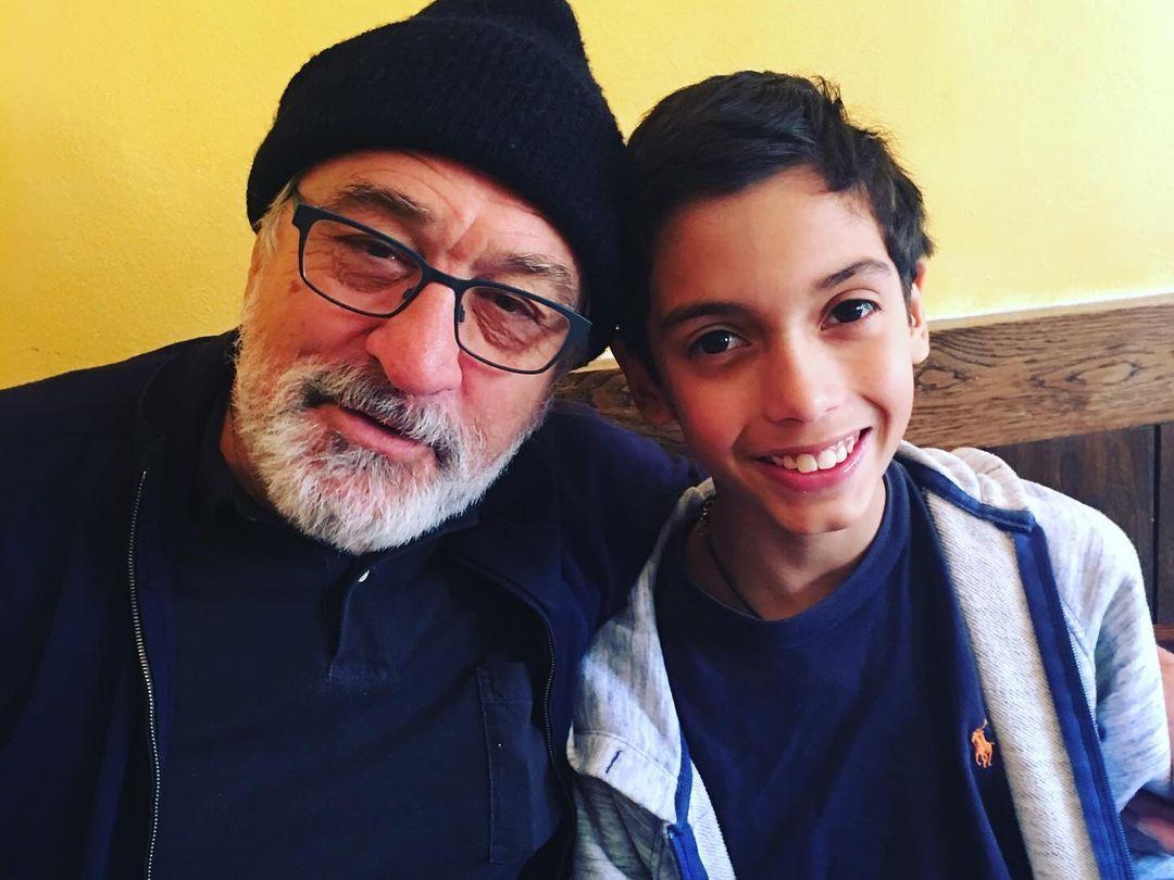 Роберт Де Ниро прыгает с яхты в честь 81-го дня рождения