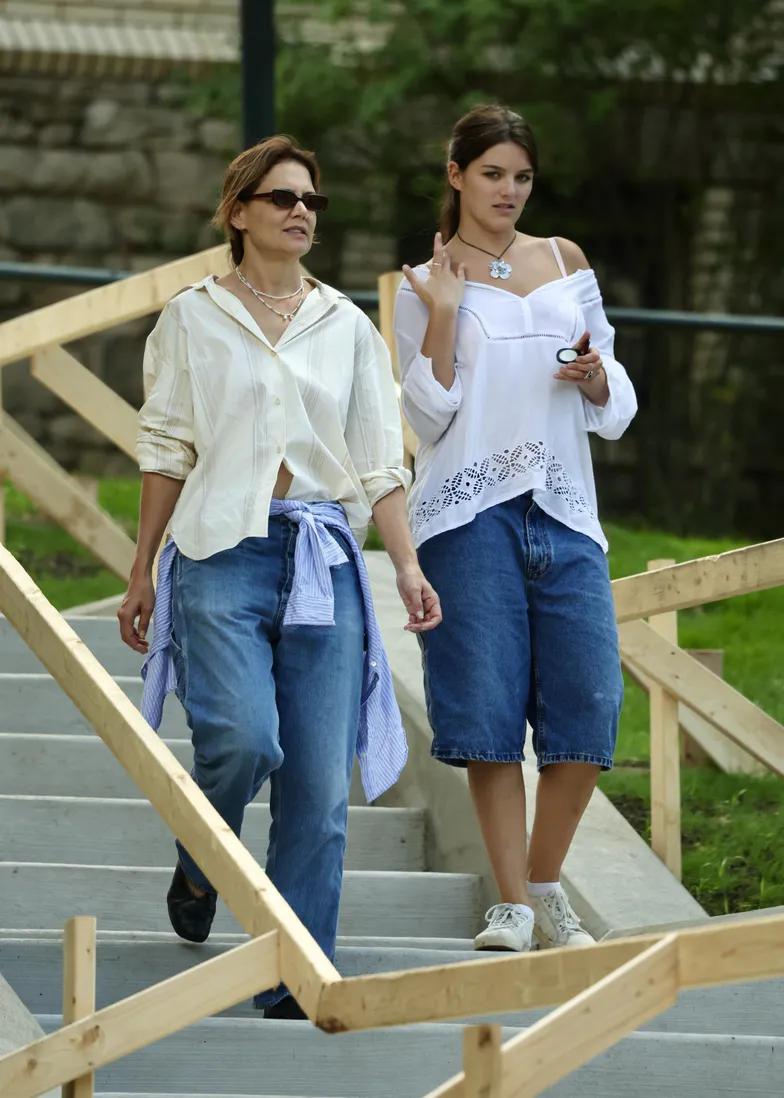 Сури Круз поступает в колледж