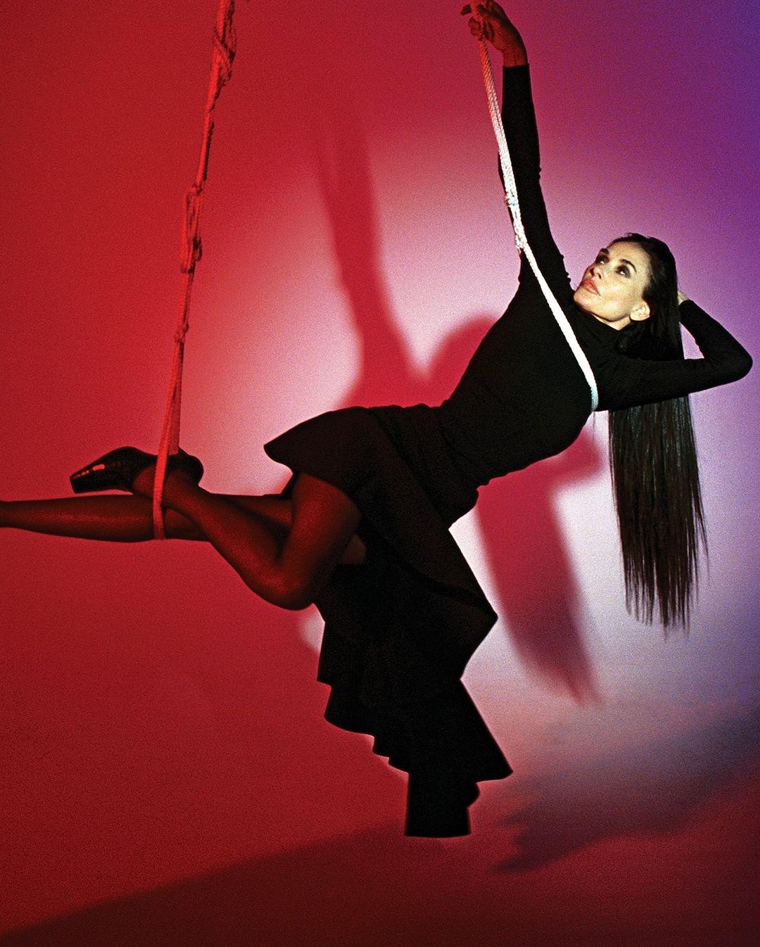 Деми Мур приняла участие в фотосессии для Interview Magazine