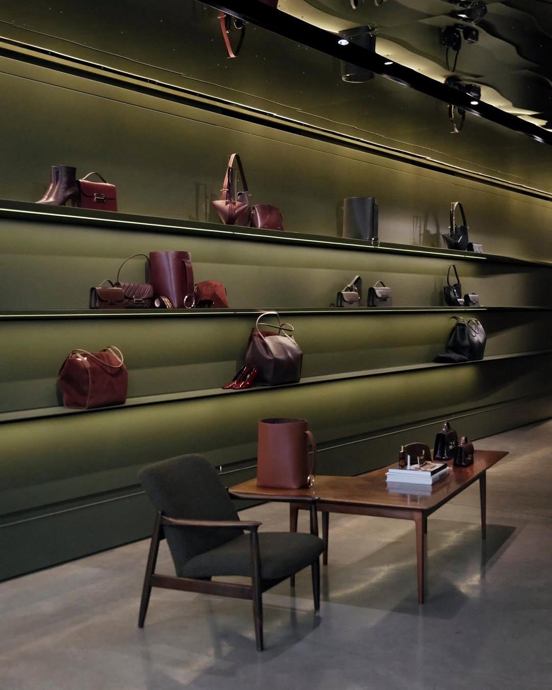 Виктория Бекхэм рассматривает возможность продажи своего бренда