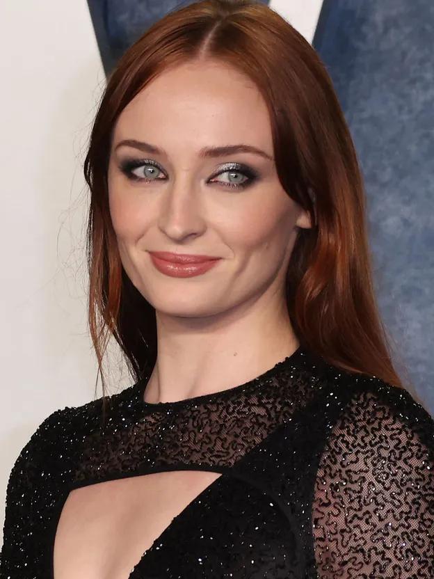 Софи Тернер о распаде брака Софи Тернер о распаде брака