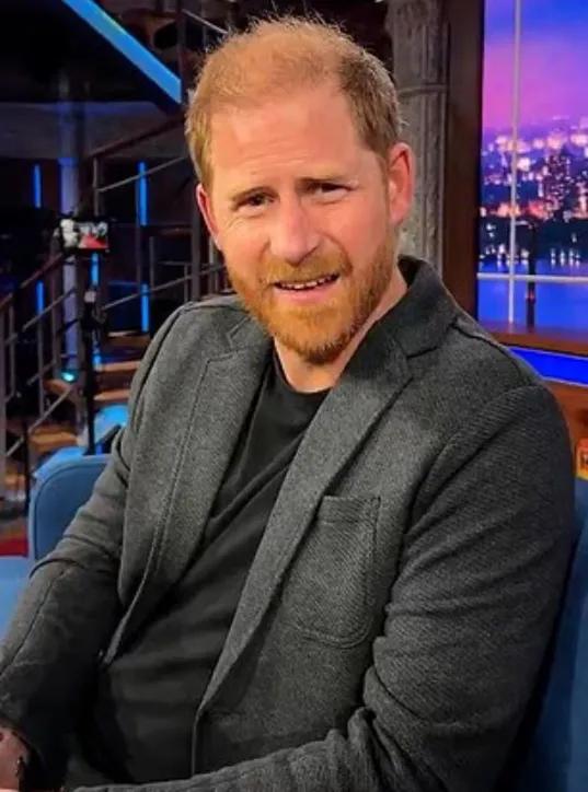 Принц Гарри высмеивает Дональда Трампа Принц Гарри высмеивает Дональда Трампа