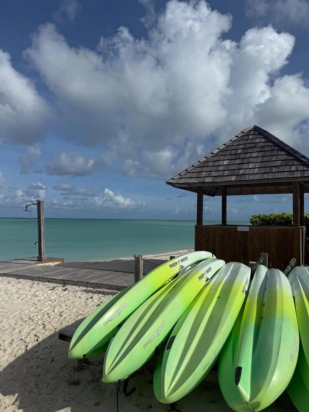 Ирина Шейк демонстрирует свою фигуру