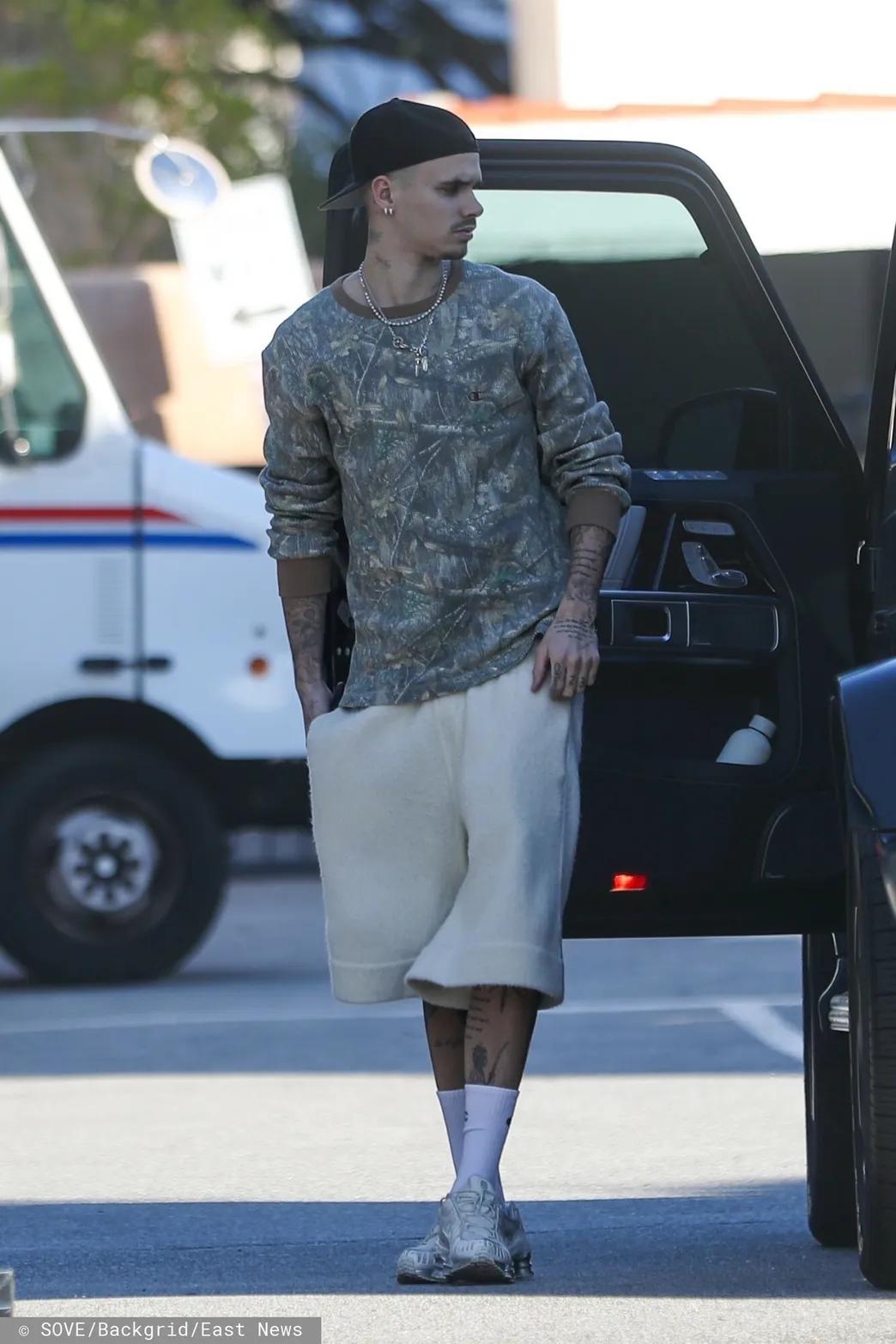 Ромео Бекхэм в городе