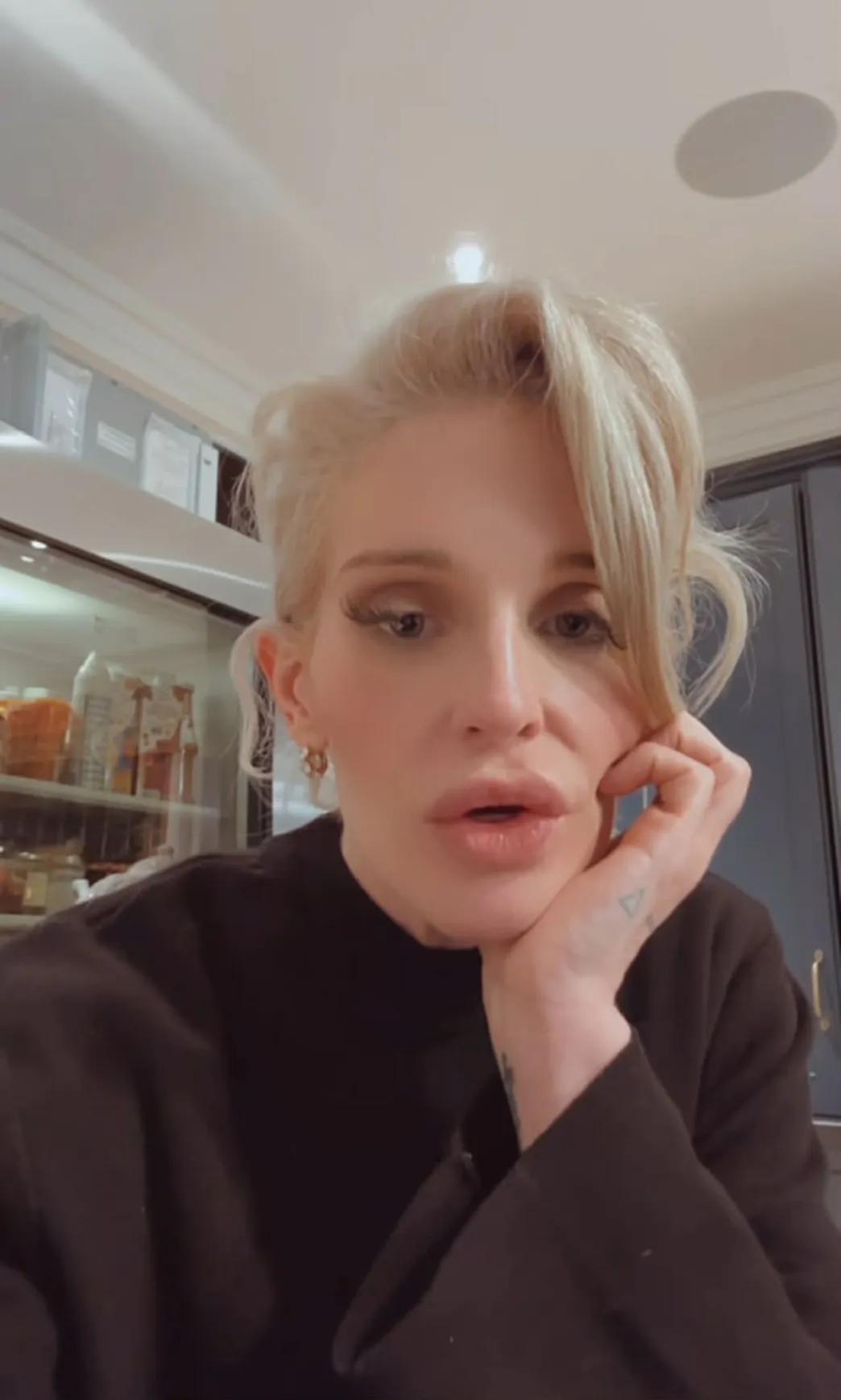 Келли Осборн резко отреагировала на комментарии о том, что она слишком худая Келли Осборн резко отреагировала на комментарии о том, что она слишком худая