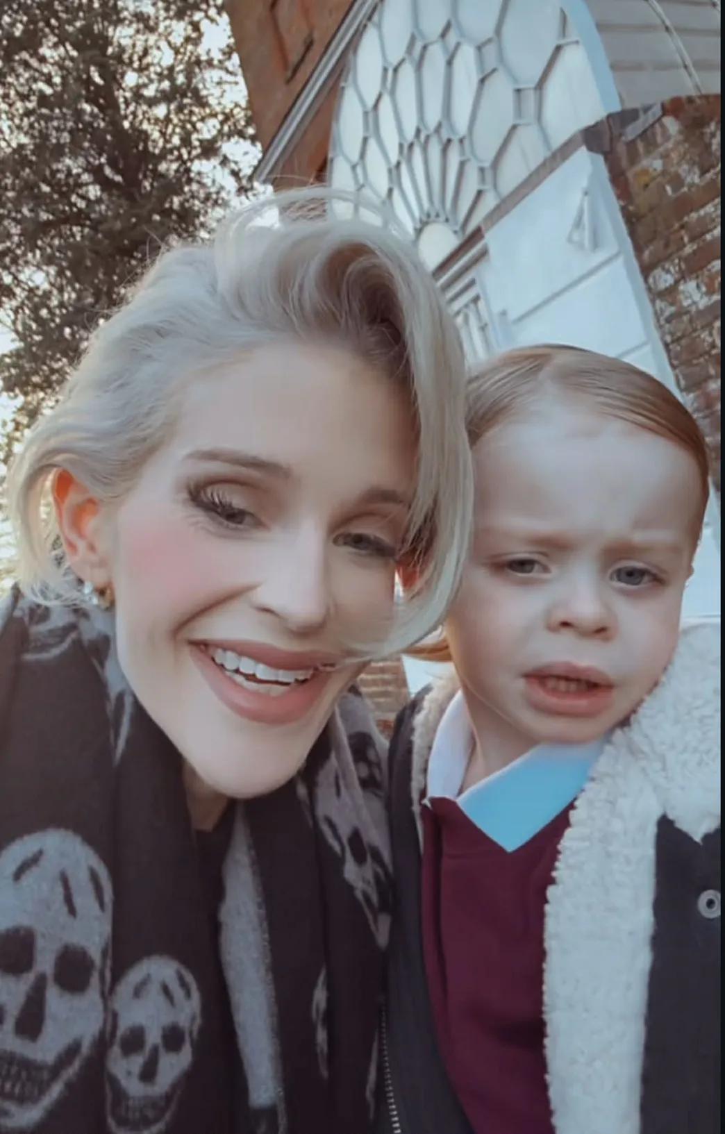 Келли Осборн резко отреагировала на комментарии о том, что она слишком худая Келли Осборн резко отреагировала на комментарии о том, что она слишком худая