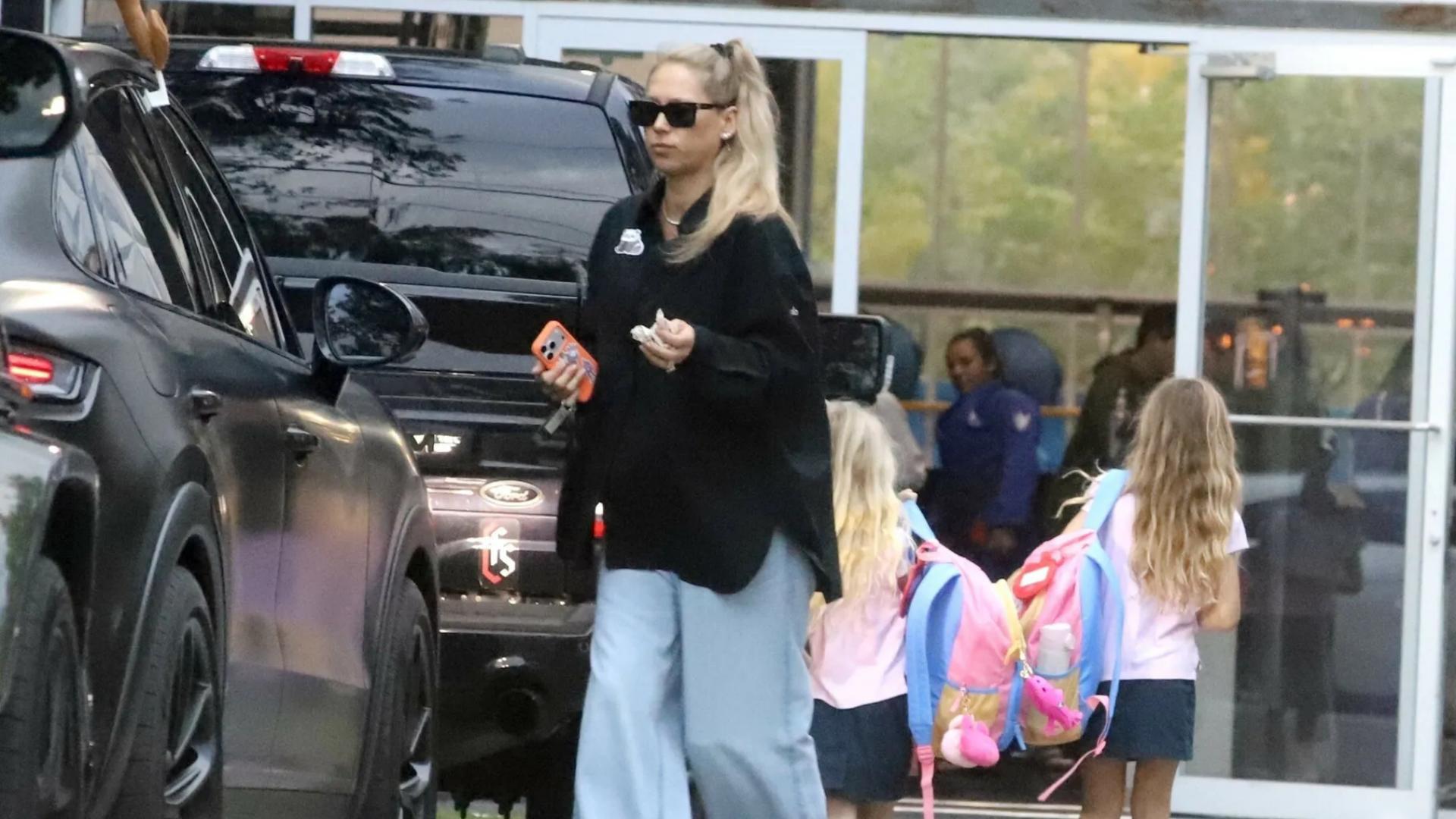 Анна Курникова на позднем сроке беременности в Майами