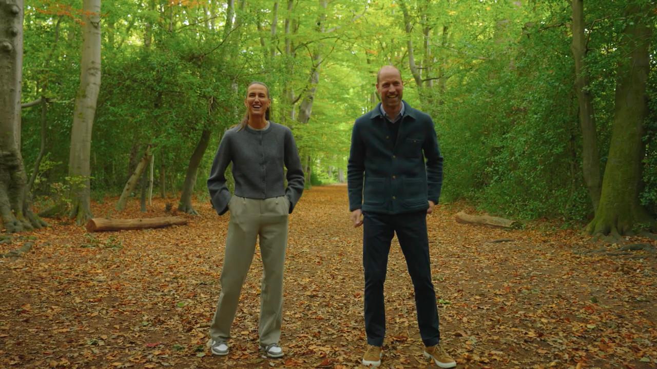 принц Уэльский с английской футболисткой Джилл Скотт