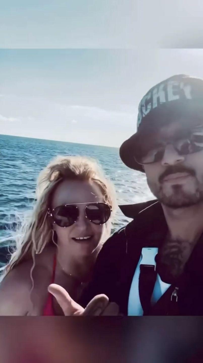 Бритни Спирс на яхте с новым возлюбленным?