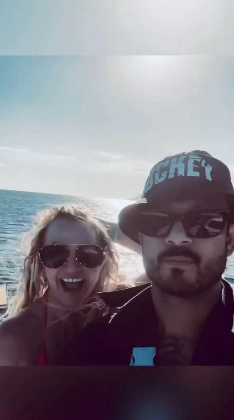 Бритни Спирс на яхте с новым возлюбленным?