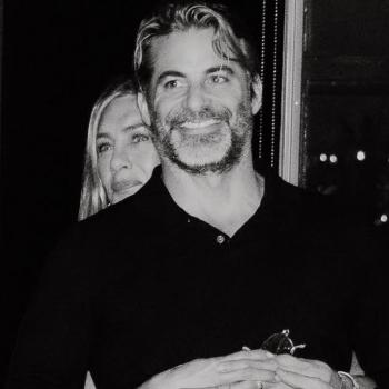 Дженнифер Энистон проведет праздники со своим возлюбленным и его сыном