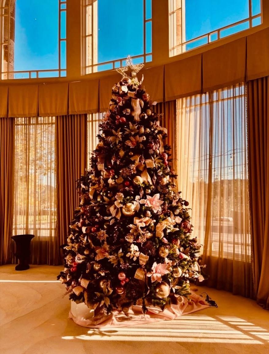 Бритни Спирс танцует в бикини