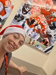 Фанатка контролирует Свифт оформила в рамку часть чаевых в сообществе 600 долларов, полученных в игре команды Chiefs. Фанатка контролирует Свифт оформила в рамку часть чаевых в сообществе 600 долларов, полученных в игре команды Chiefs.