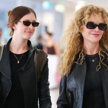 Николь Кидман с естественным цветом волос замечена в аэропорту БЕЗ ПАРИКА