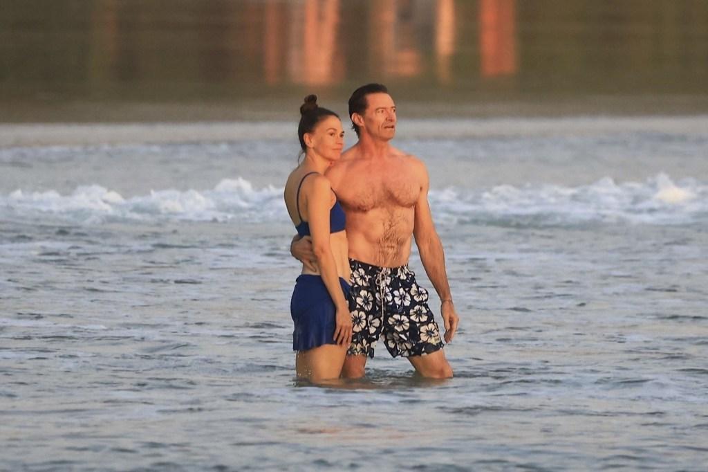 Они остановились, чтобы полюбоваться видом.