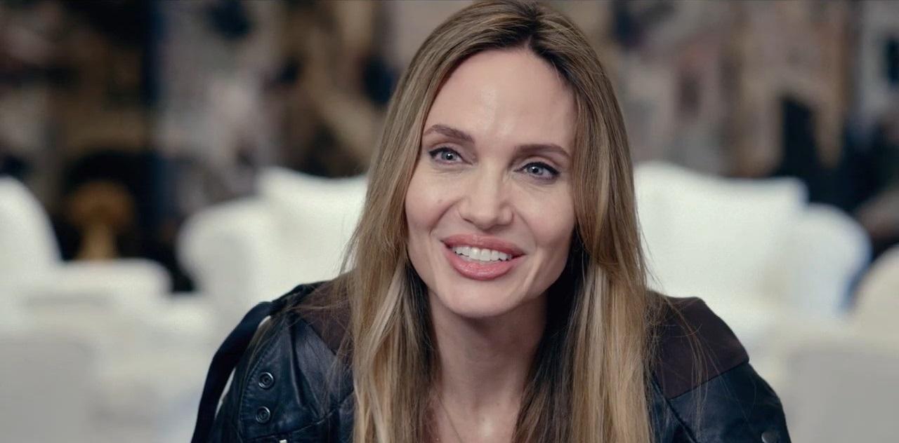 Анджелина Джоли примерила французский и драму:трейлер «Высокой моды» шьёт по живому