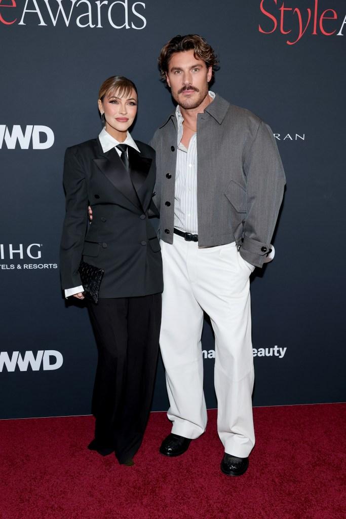 Кришелл Стаус и Крис Эпплтон