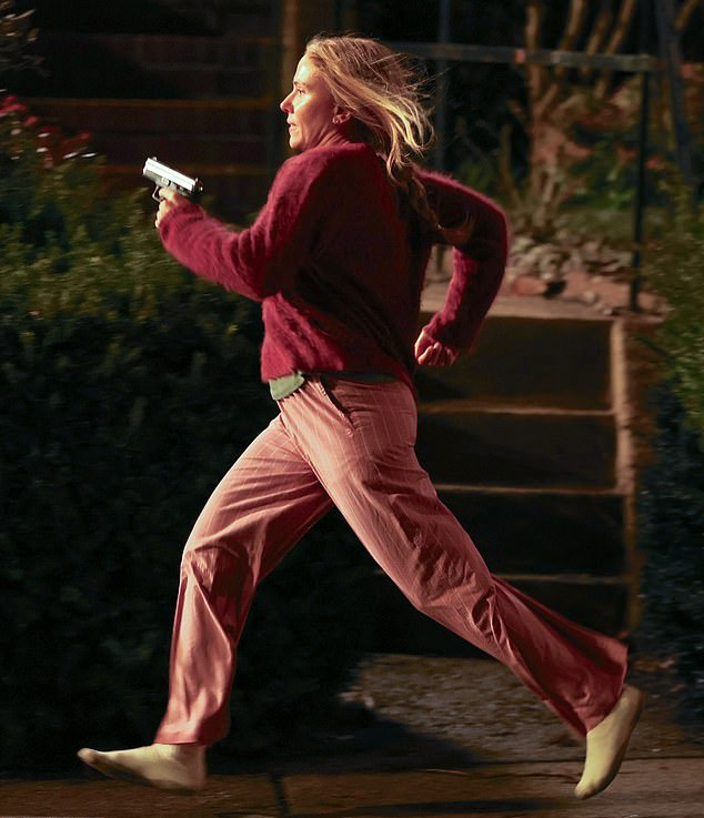 По слухам, Скарлетт исполнит главную роль в фильме — матери, столкнувшейся со сверхъестественными силами, а Джакоби Джуп, наиболее известный по роли в получившем множество наград фильме «Хэмнет», сыграет её сына