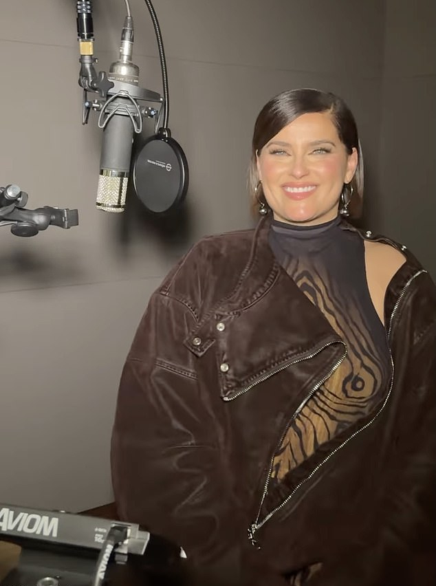 Нелли Фуртадо возвращается