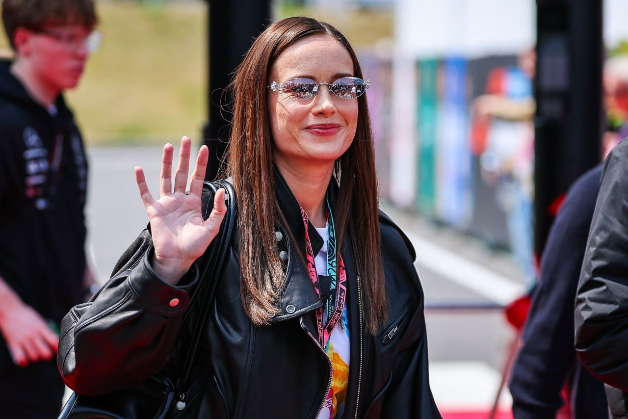 Бри Ларсон на Гран-при Японии Формулы-1 в Сузуке, март 2026 года