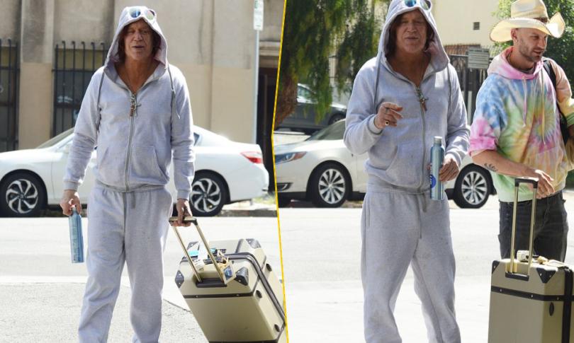 Микки Рурк впервые появился на публике после истории с выселением