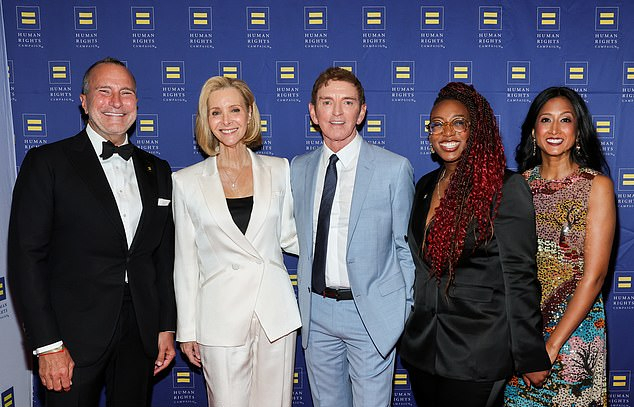 Лиза Кудроу на ужине Human Rights Campaign в Лос-Анджелесе