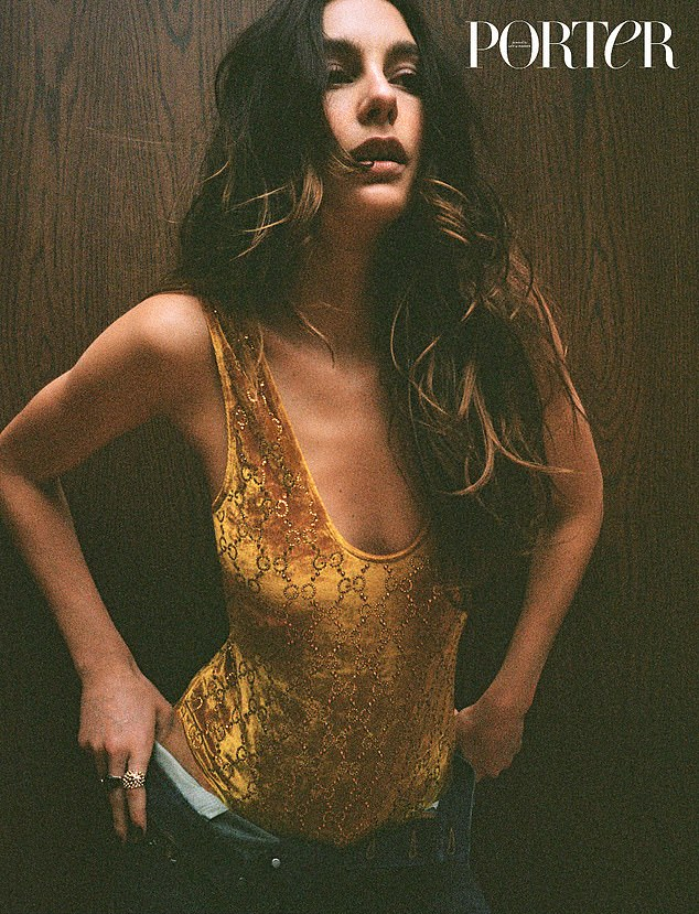 Камила Морроне